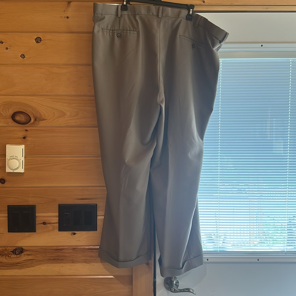 Van Heusen Men's Tan Pants size 48x29 - Picture 2 of 3